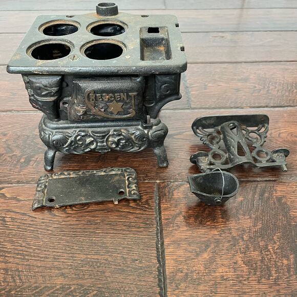 Salesman Cast Iron Stove Crescent PARTS Miniature Toy Sample Collectible READ - Picture 1 of 12